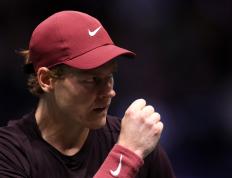 包含巴黎大师赛战况：川崎前锋防线稳固，曼联进攻受阻，内马尔成最佳的词条